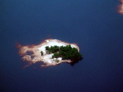 Luftaufnahme einer brasilianischen Insel